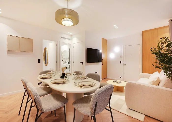 Serene - 2br 6p - Grenelle - Tour Eiffel Daire *